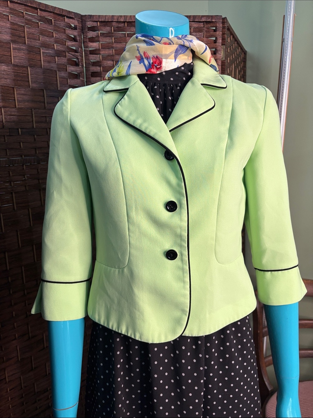 Y2K STUDIO I Petite Lime Green Blazer with Black Piping